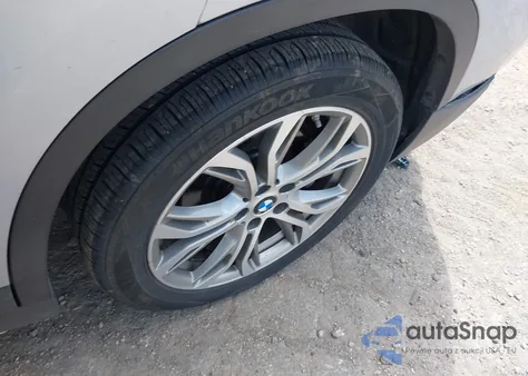 2017 BMW X1 xDrive28I z USA, uszkodzony, nr VIN WBXHT3Z34H4A56803